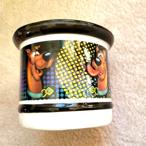 Large and Tall Scooby-Doo Ceramic Dog Bowl - Picture 3 of 7